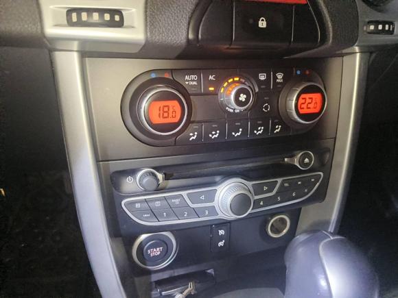 [深圳·粤B] 二手雷诺科雷傲2010款 2.5L 两驱时尚型