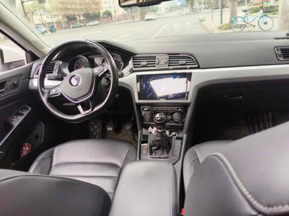 [成都·川A] 二手大众凌渡2015款 280TSI 手动舒适版