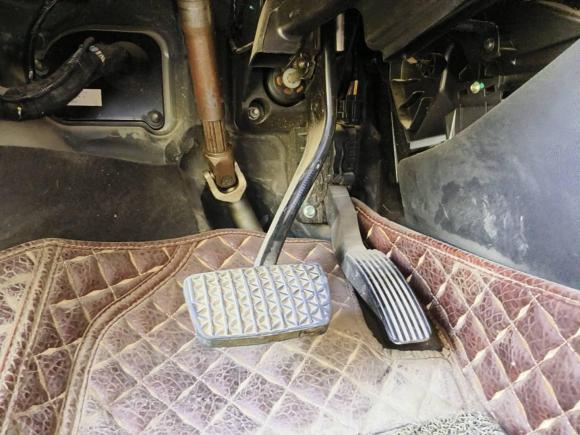 [济南·鲁A] 二手别克别克GL62018款 18T 6座尊贵型