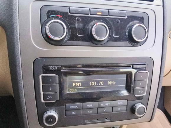 [上海·赣L] 二手大众途安2011款 1.4T DSG智雅版5座