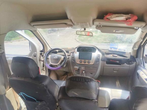 [嘉兴·浙F] 二手上汽大通MAXUS新途V802018款 2.5T AMT傲运通长轴中顶7/10座