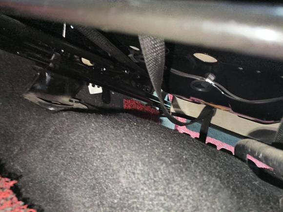 [南京·苏A] 二手福特福克斯2013款 两厢经典 1.8L 自动基本型