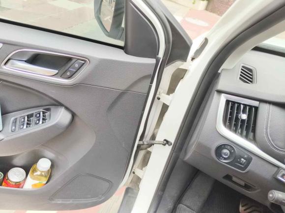 [武汉·鄂A] 二手荣威荣威RX52016款 30T 两驱自动互联网智享版