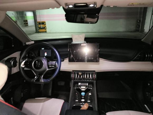 [青岛·琼A] 二手比亚迪元PLUS2022款 510KM 旗舰型