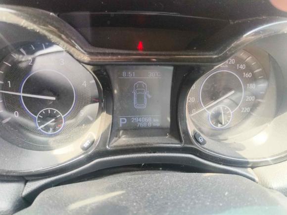 [上海·沪A] 二手江铃驭胜S3502013款 2.4T 自动两驱柴油豪华版5座