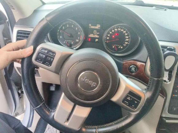 [深圳·粤B] 二手Jeep大切诺基2011款 3.6L 豪华导航版