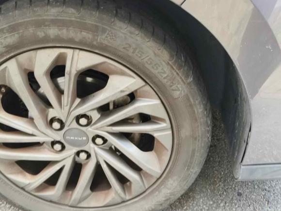 [上海·沪A] 二手上汽大通MAXUS上汽大通MAXUS EUNIQ 52020款 1.3T PLUG IN 豪华版