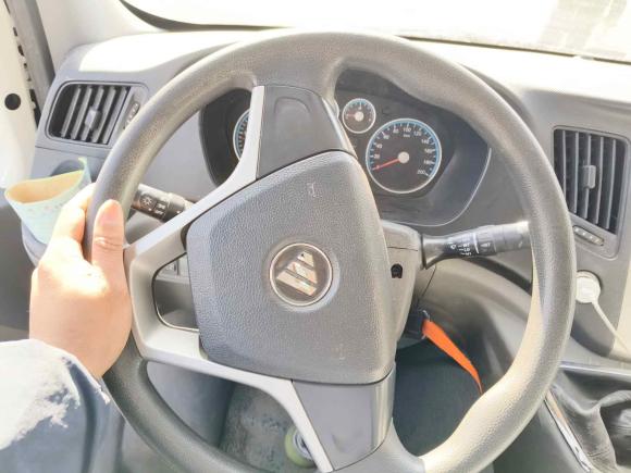 [南通·苏F] 二手福田图雅诺2017款 2.5T 改款E 商运版短轴4J25TC3