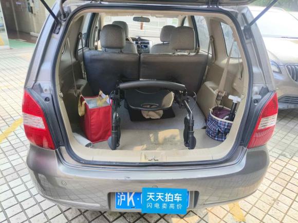 [上海·沪K] 二手日产骊威2010款 劲逸版 1.8L 自动标准型