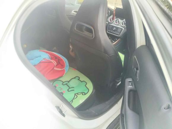 [广州·粤A] 二手奔驰奔驰GLA2016款 GLA 220 4MATIC 时尚型