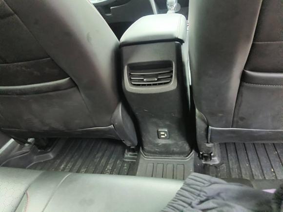 [上海·苏U] 二手雪佛兰沃兰多2018款 Redline 530T 自动纵享版（5+2款） 国V