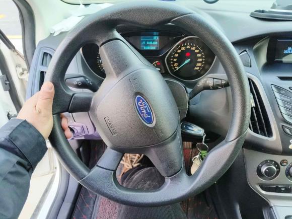 [杭州·浙M] 二手福特福克斯2012款 两厢 1.6L 手动舒适型