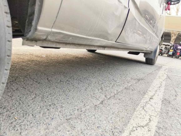 [杭州·浙A] 二手上汽大通MAXUS新途V802018款 2.5T 6挡手动精英版长轴中顶7/10座