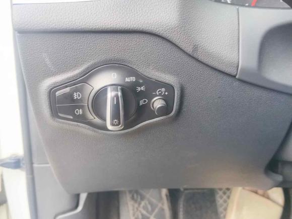 [广州·粤D] 二手奥迪奥迪Q52013款 40 TFSI 技术型