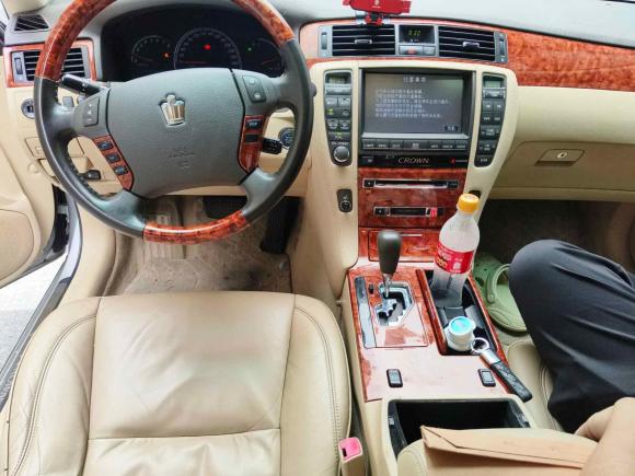 [深圳·粤B] 二手丰田皇冠2007款 3.0L Royal 真皮版