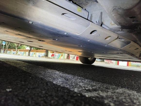 [深圳·粤B] 二手荣威荣威Ei52018款 互联网豪华版