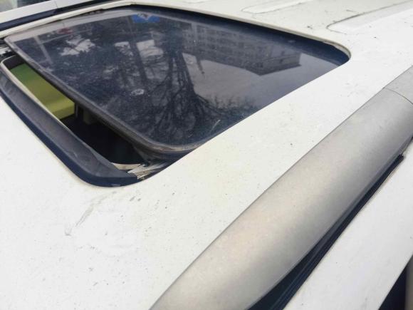 [深圳·湘D] 二手吉利汽车远景X62016款 1.8L 手动豪华型