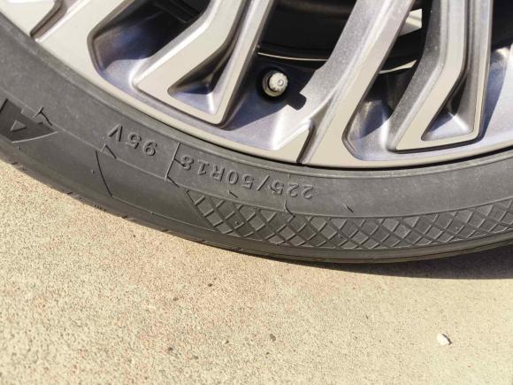 [南通·赣G] 二手红旗红旗H52023款 2.0T 自动智联旗畅版