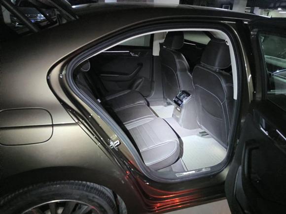 [上海·沪A] 二手斯柯达速派2018款 TSI380 DSG旗舰版 国V