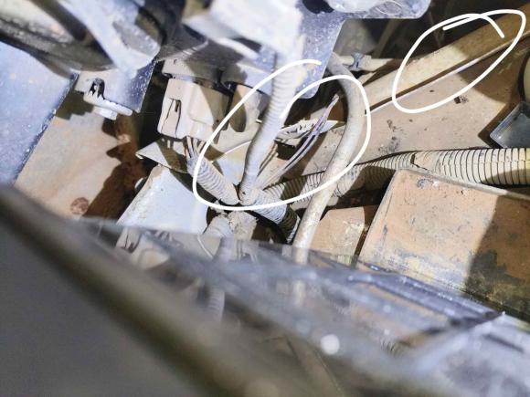 [成都·川G] 二手江铃域虎52018款 2.4T经典版柴油手动四驱豪华型长轴JX4D24A5L