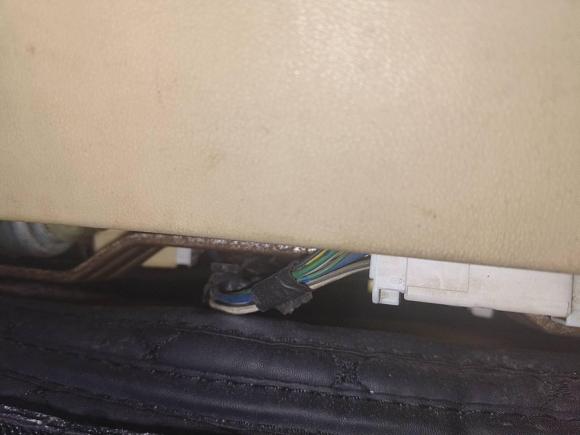 [广州·粤R] 二手丰田皇冠2007款 3.0L Royal Saloon标准