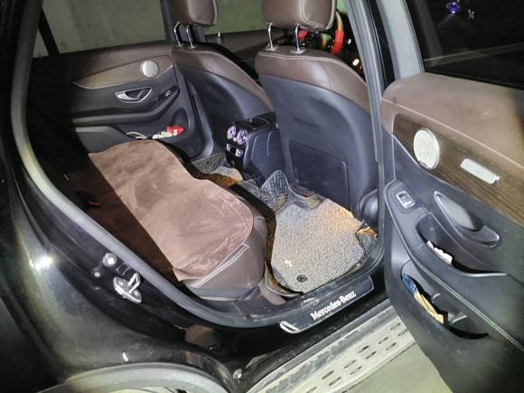 [济南·鲁A] 二手奔驰奔驰GLC2022款 GLC 300 L 4MATIC 动感型臻藏版