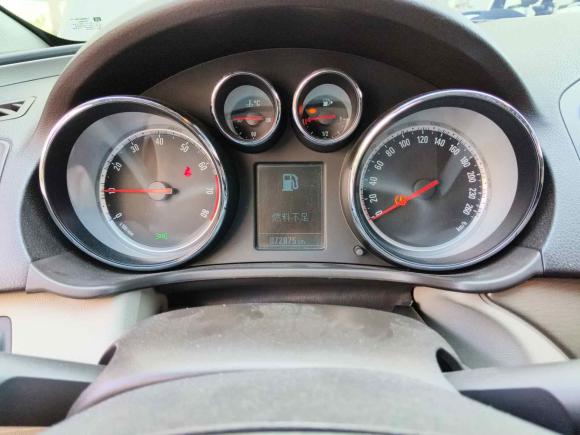 [无锡·苏B] 二手别克君威2012款 2.0L 舒适版