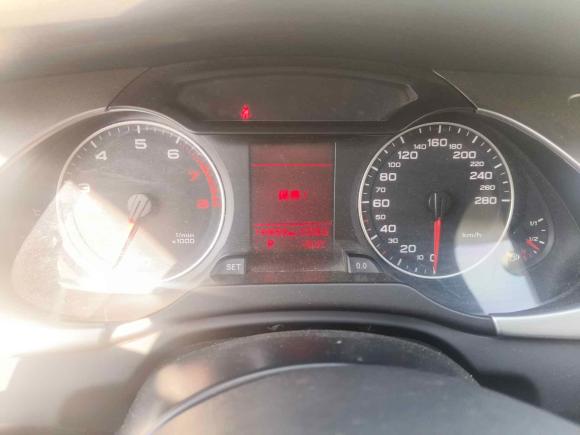 [宁波·浙B] 二手奥迪奥迪A4L2010款 2.0 TFSI 标准型