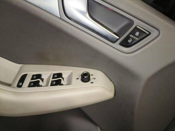 [深圳·粤B] 二手奥迪奥迪Q52012款 2.0TFSI 技术型