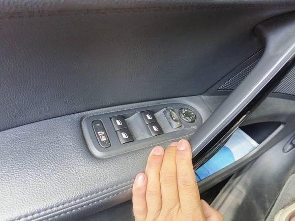 [武汉·鄂A] 二手标致标致5082013款 2.0L 两周年纪念 自动天窗经典版