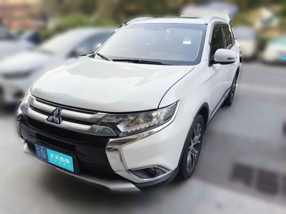 三菱歐藍德2018款 2.0L 兩驅榮耀版 5座「南京二手車」「天天拍車」