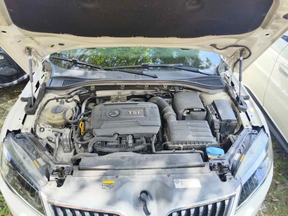 [广州·粤A] 二手斯柯达速派2016款 TSI330 DSG创行版