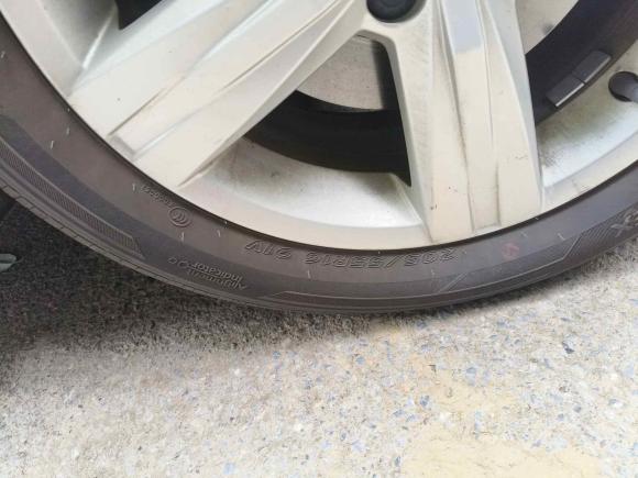 [武汉·鄂A] 二手大众朗逸2017款 1.6L 自动风尚版