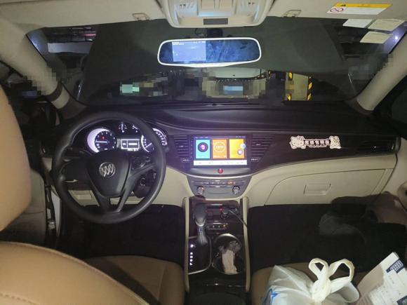 [武汉·鄂A] 二手别克威朗2018款 三厢 15S 自动进取型