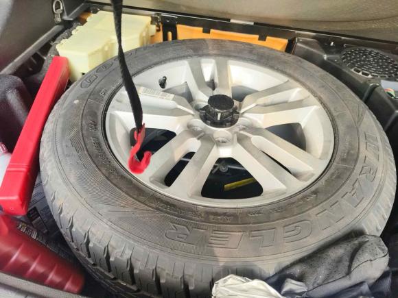 [上海·沪A] 二手路虎神行者22013款 2.2T SD4 SE柴油版