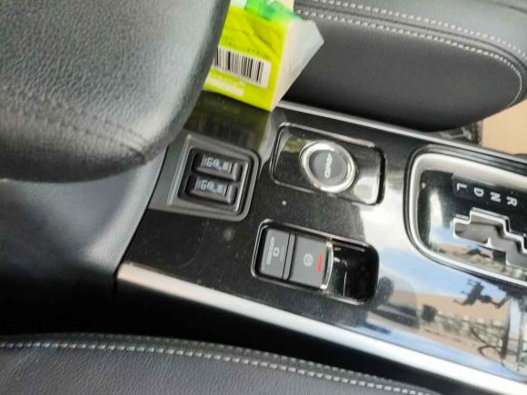 [上海·沪B] 二手三菱欧蓝德2018款 2.4L 四驱豪华版 7座