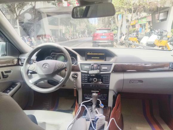 [深圳·粤N] 二手奔驰奔驰E级2011款 E 200 L CGI优雅型