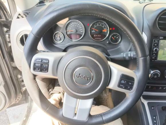 [广州·粤A] 二手Jeep指南者2014款 2.4L 四驱豪华版