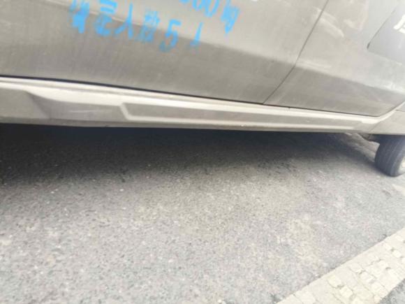 [杭州·浙A] 二手金杯新海狮X30L2022款 1.5L超享版无空调客车国VI SWC15M