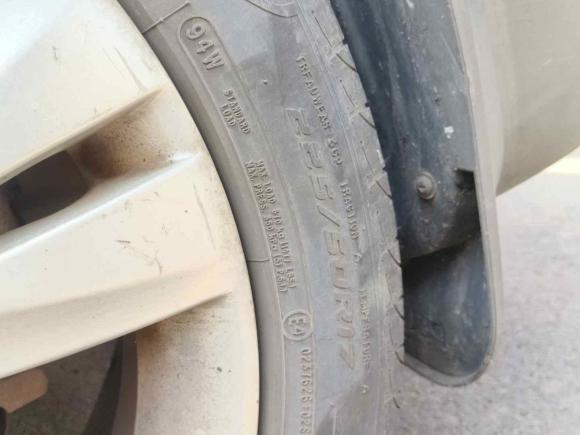 [南昌·赣M] 二手标致标致30082013款 2.0L 自动潮流版