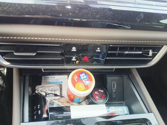 [上海·苏F] 二手大众威然2023款 380TSI 尊贵版