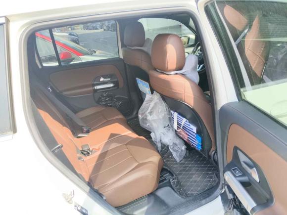 [上海·沪C] 二手奔驰奔驰GLB2020款 GLB 180 动感型