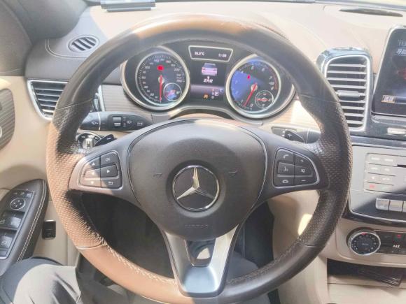 [广州·琼A] 二手奔驰奔驰GLE2018款 GLE 400 4MATIC 臻藏版