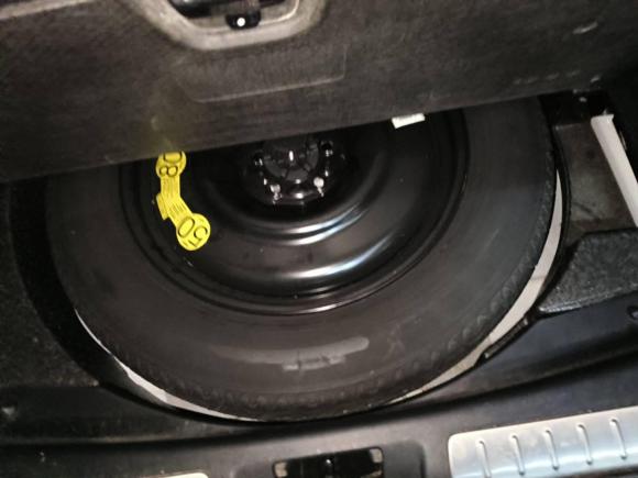 [南昌·苏E] 二手路虎揽胜极光2014款 2.0T 5门耀动版