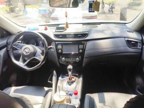 [上海·沪E] 二手日产奇骏2019款 2.0L CVT舒适版 2WD