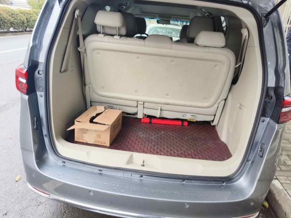 [上海·沪H] 二手别克别克GL82022款 陆上公务舱 652T 舒适型