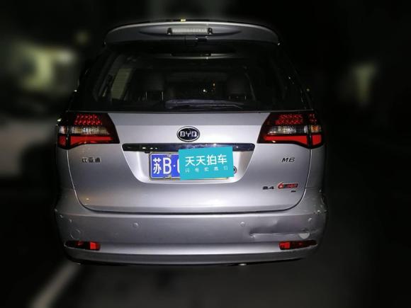 [无锡·苏B] 二手比亚迪比亚迪M62015款 2.4L 自动尊贵版