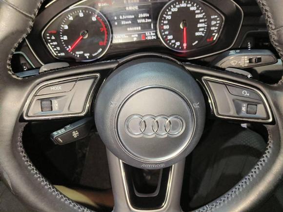 [广州·粤A] 二手奥迪奥迪A4L2019款 40 TFSI 进取型 国VI