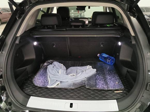 [南通·苏F] 二手红旗红旗HS52022款 2.0T 智联旗领版