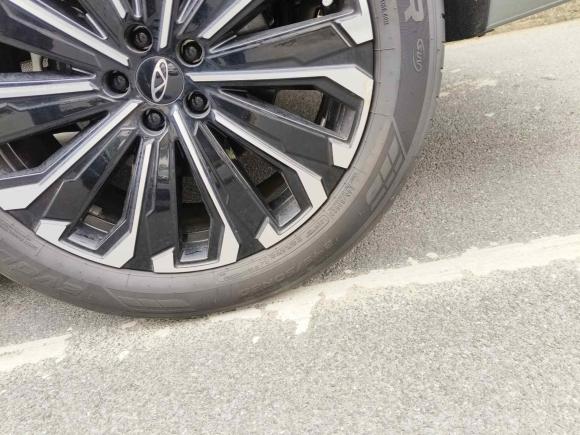 [上海·苏U] 二手奇瑞瑞虎92023款 2.0T 双离合两驱豪华版 7座